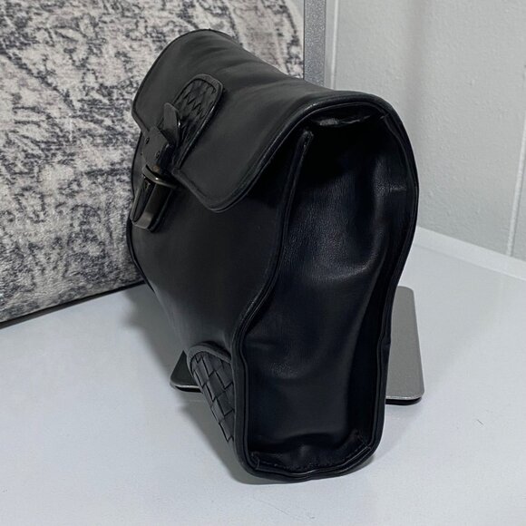 Bottega Veneta Intrecciato Leather Pouchette Clutch in Black - Picture 6 of 10